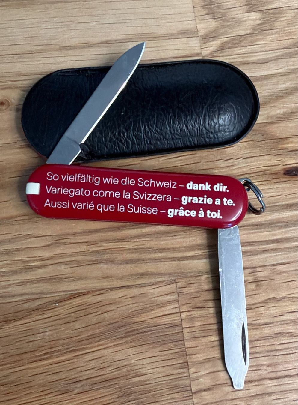 Victorinox Coltelli tascabile: VICTORINOX SACKMESSER MC DONALDS MIT ETUI – Usato da Zürich venduto da Frei-Occasionen 1
