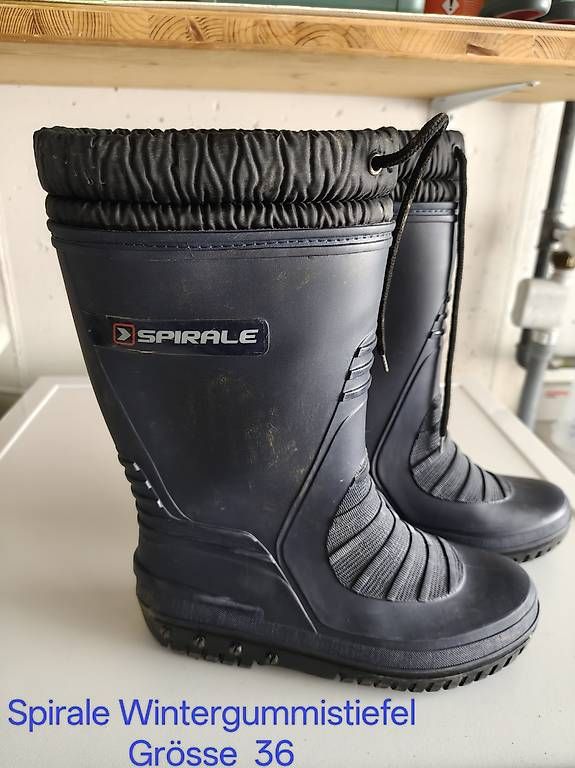 Spirale Schuhe für Jungen: Spirale Wintergummistiefel Grösse 36 – Gebraucht aus Grossdietwil von wichtel28