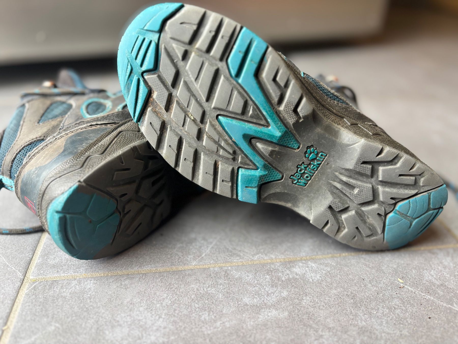Jack Wolfskin Scarpe per ragazzi: Trekkingschuhe Jack Wolfskin, Gr. 33 – Usato da Herzogenbuchsee venduto da MoLa85 4