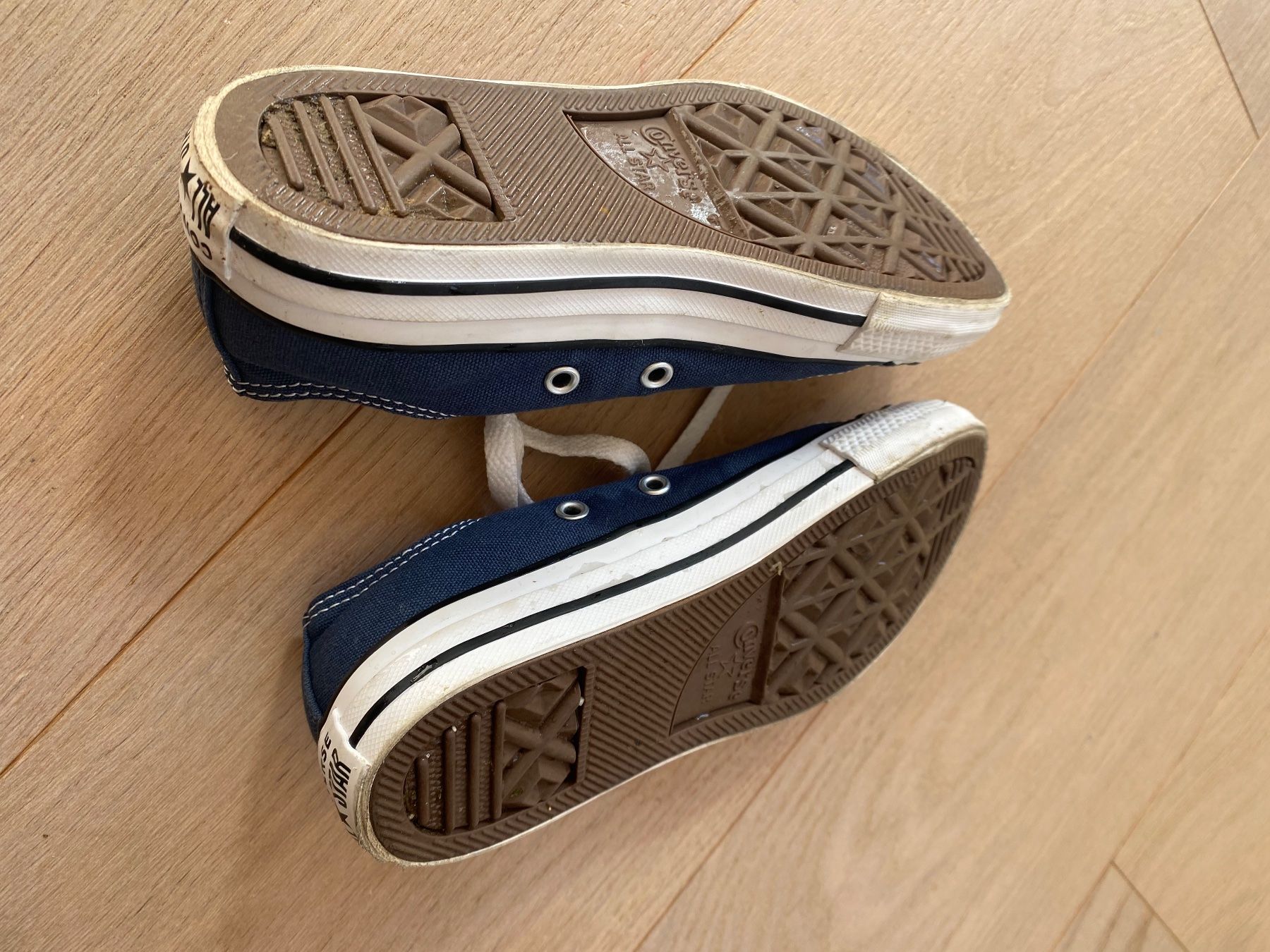 Converse Scarpe per ragazzi: Converse All Stars, Grösse 32, Dunkelblau – Usato da Arlesheim venduto da sandysworld 1