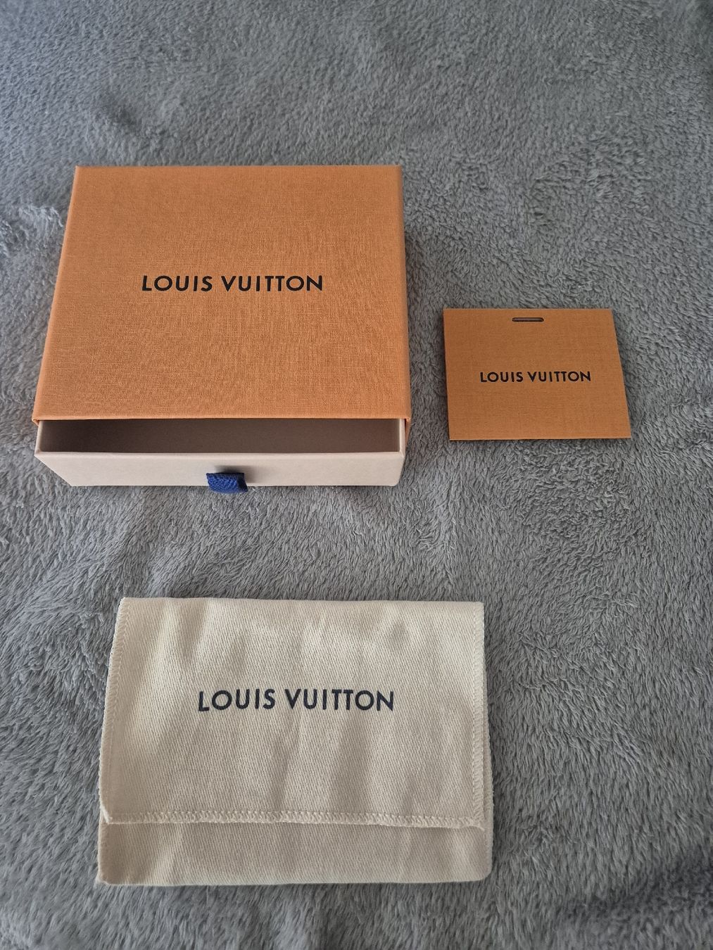 Louis Vuitton Accessori: Louis Vuitton Münzetui – Difettoso da Biel/Bienne venduto da mvfa88 5