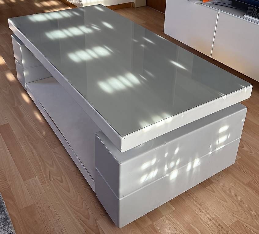Tables: Tisch – D'occasion à Gelterkinden par bel_9hg2 2