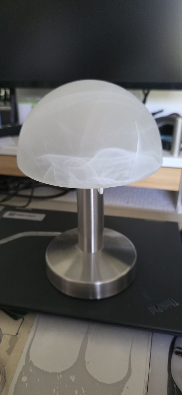 Lampen: Tischlampe, Touch, dimmbar – Gebraucht aus Kollbrunn von sajkasanka