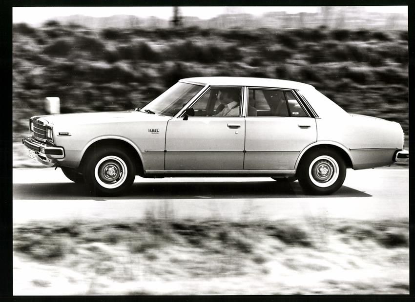 Fotografie &  Plakate: Fotografie Auto Datsun Laurel 2,4, Stufe – Gebraucht aus Berlin von bartko-reher