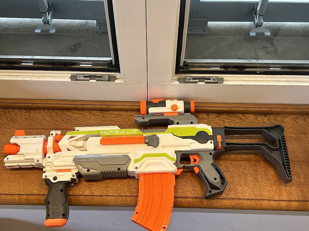 Giocattoli: Nerf Blaster mit doppelt so viel Darts – Usato da Schönenwerd venduto da Tuttittrustsell