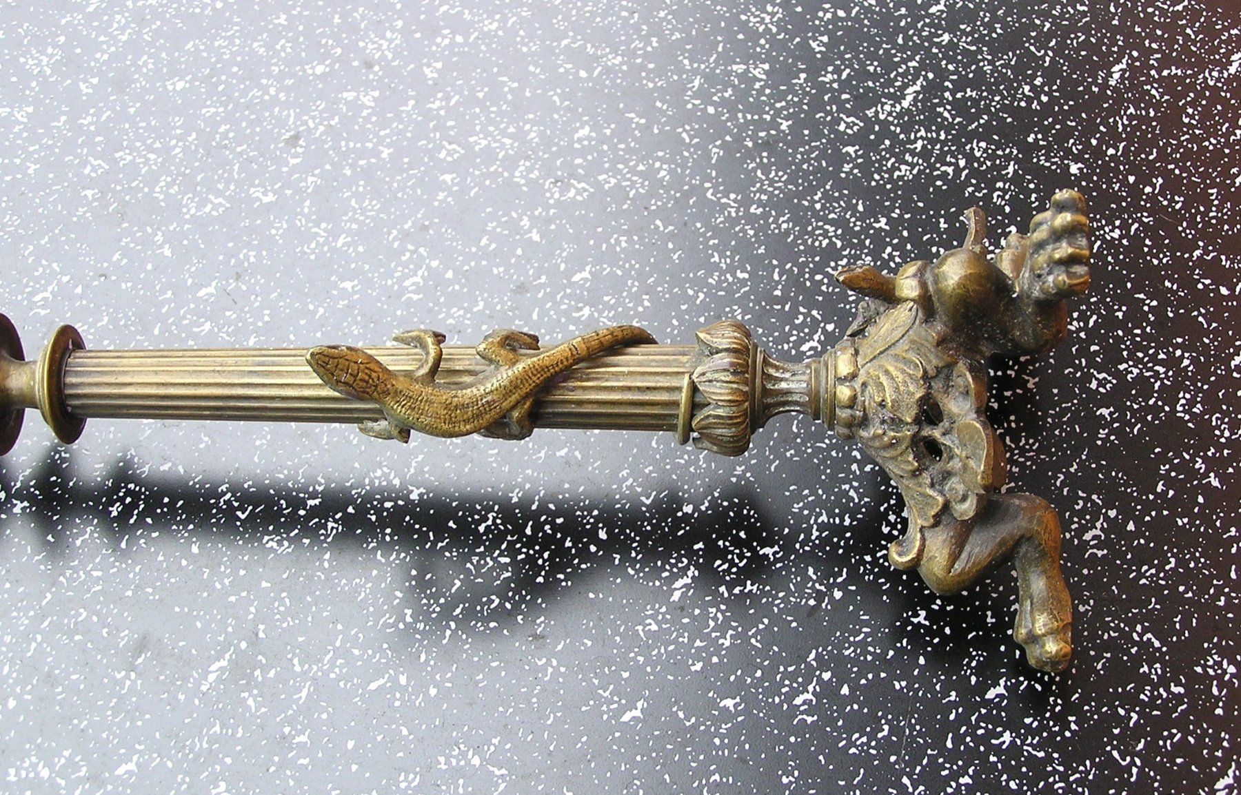 Portacandele: ANTIKER BRONZE KERZENSTÄNDER EIDECHSEN SALAMANDER – Usato da Grenchen venduto da Antique-hunter 4