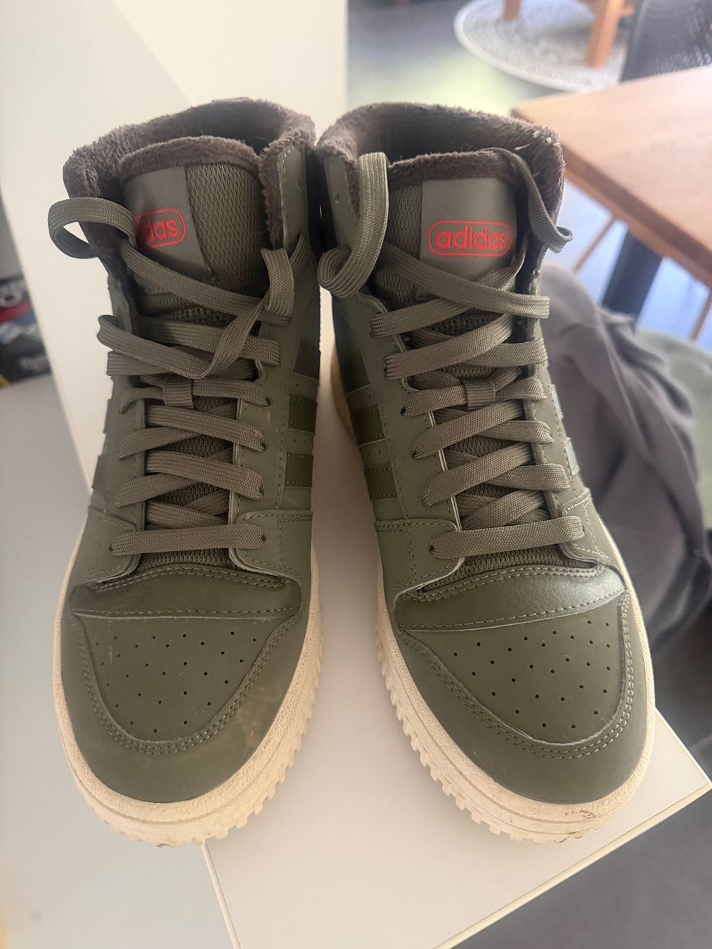 Adidas Schuhe für Jungen: Tolle Herbst-/Winterschuhe – Gebraucht aus Ormalingen von Orchidee1011 1