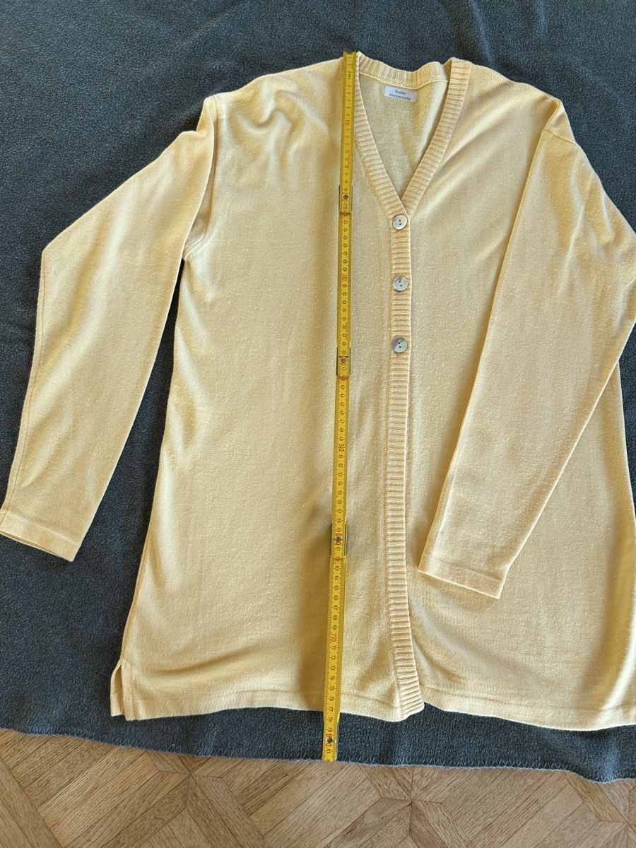 Maglioni & Felpe: feine Strickjacke Grösse 44/46 – Usato da Lengnau AG venduto da Mefari 2