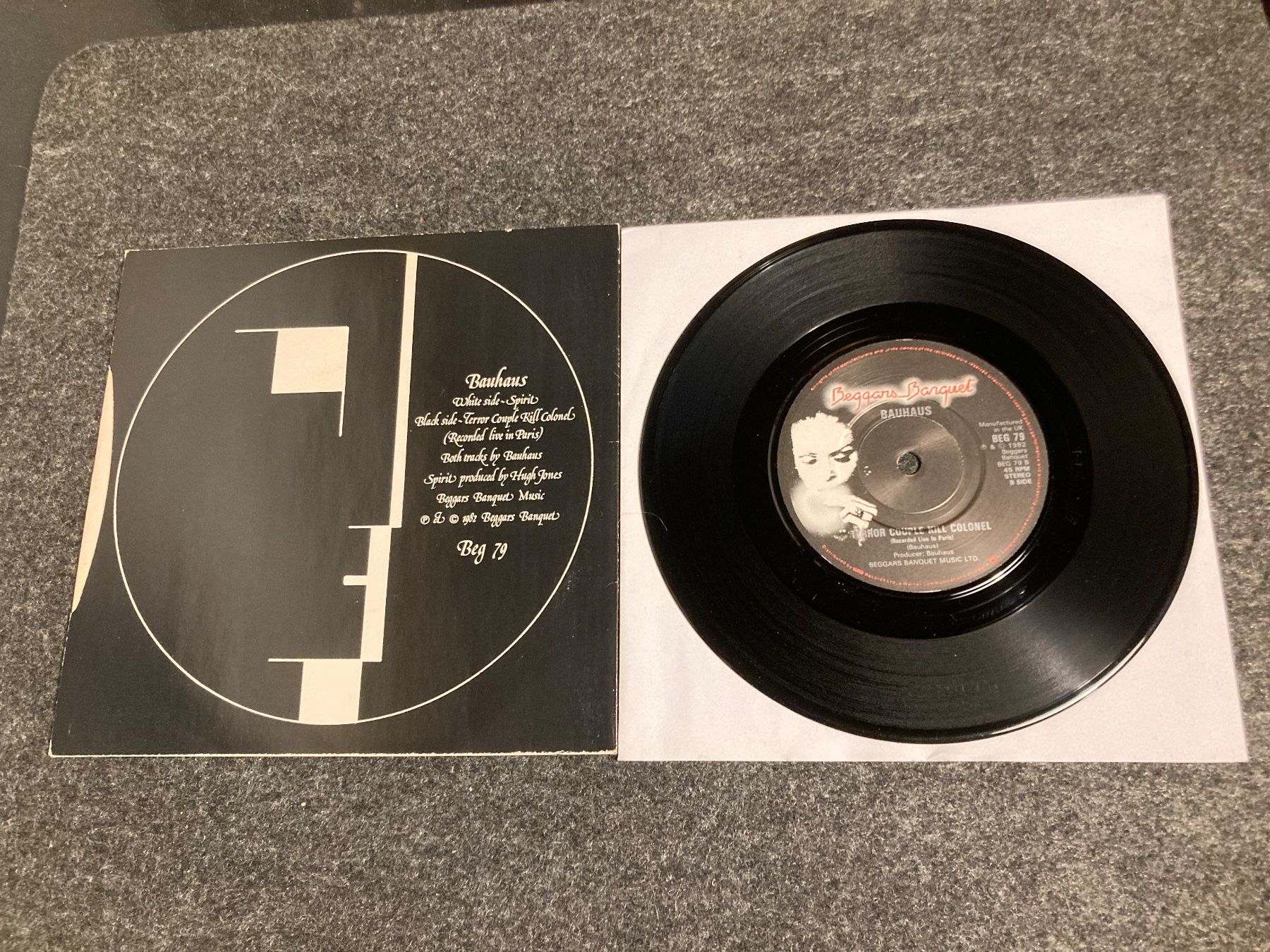 Vinyles: Bauhaus - Spirit (7") – D'occasion à Fribourg par Karushi 1