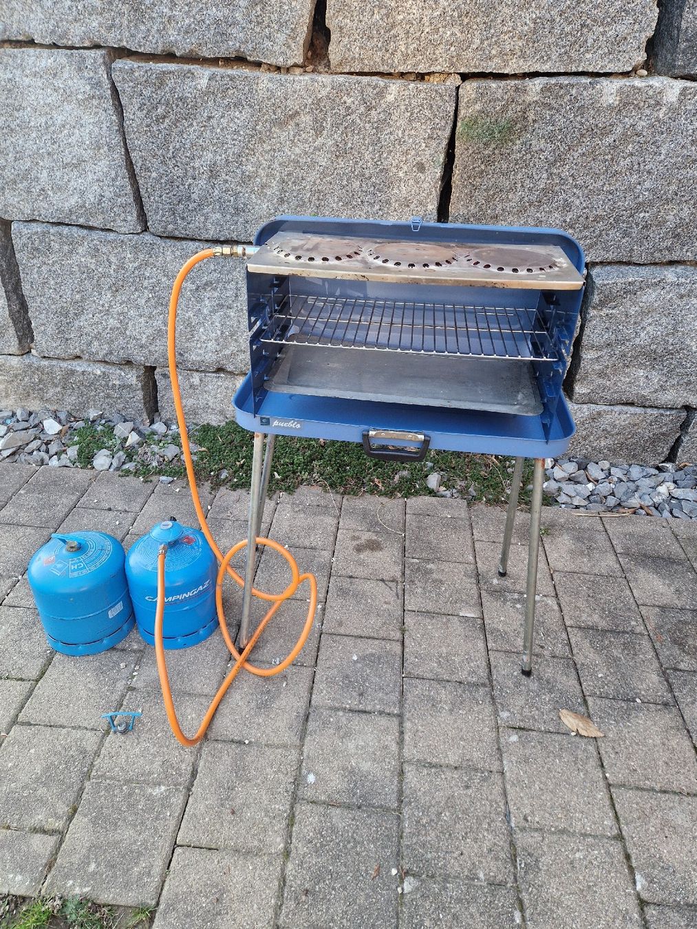 Griglie: Koffergrill Campingaz mit 2 Gasflaschen – Usato da Bettenhausen venduto da boa500