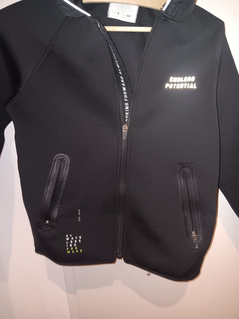 Zara Giacche & Cappotti: Kinder 'Jacke',Gr.134 (Size 9) – Nuovo (secondo la descrizione) da Gelterkinden venduto da ram_5vkp 1