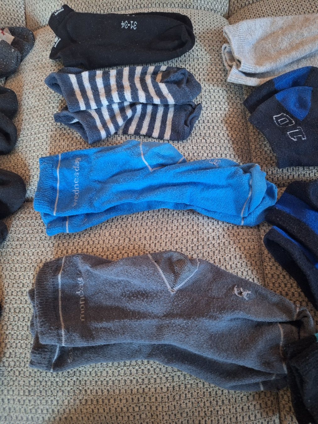 Socken: 12 Paar Socken 31- 34 – Gebraucht aus obfelden von claudia.horni 2