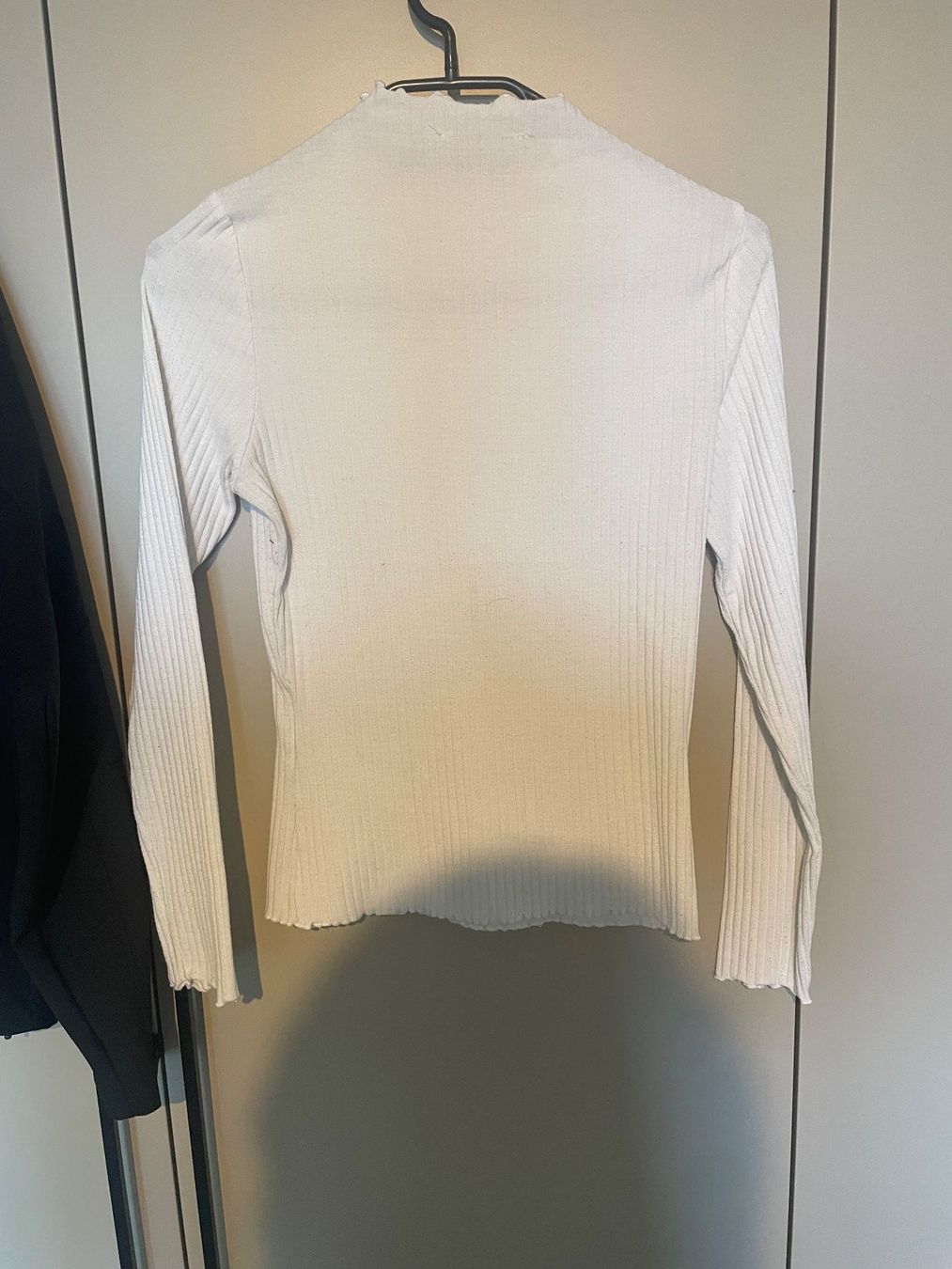 Only Maglioni & Felpe: Only Rippenstrick Oberteil, weiss, Gr. S – Usato da Zürich venduto da k42m 1