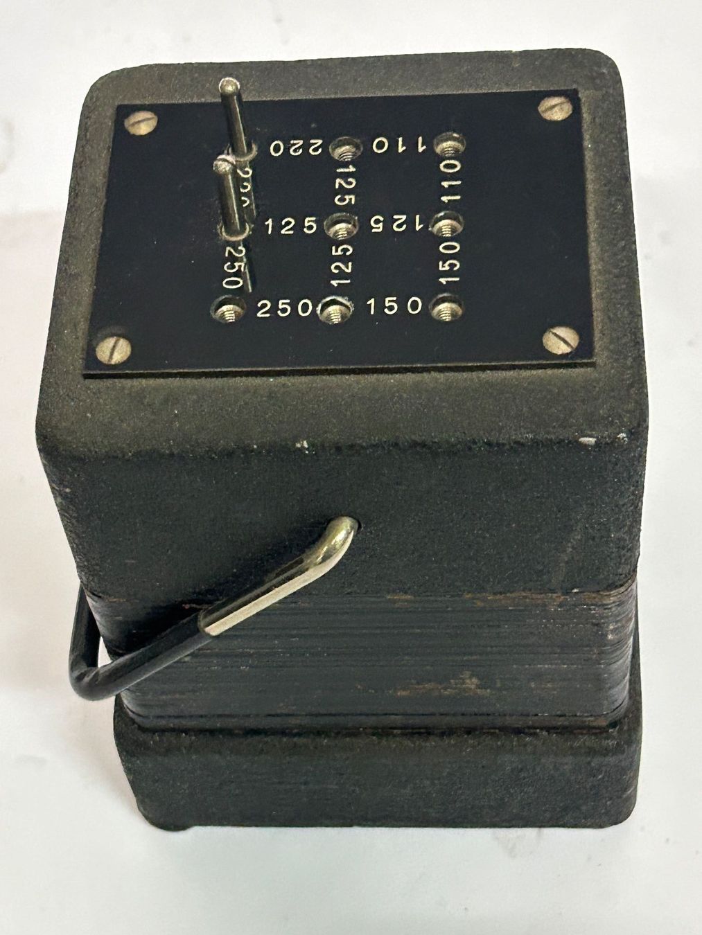Componenti elettronici: Vorschalttrafo 220V/110V – Usato da Etzelkofen venduto da Botti50 4