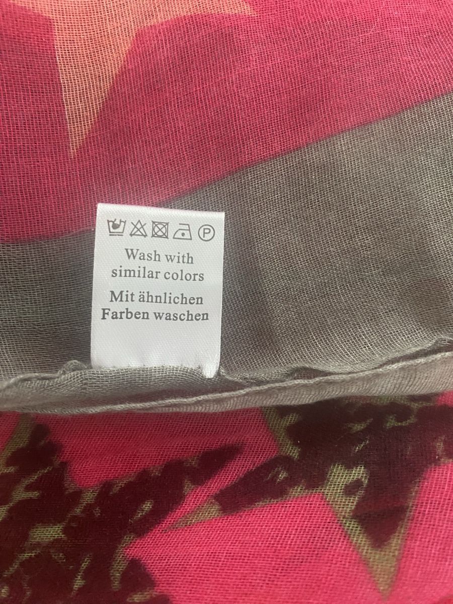 Codello Foulard & Sciarpe: Pinker  Schal mit Sternen Muster, Top Zustand! – Nuovo (secondo la descrizione) da Bäriswil BE venduto da dec_v7p9 2