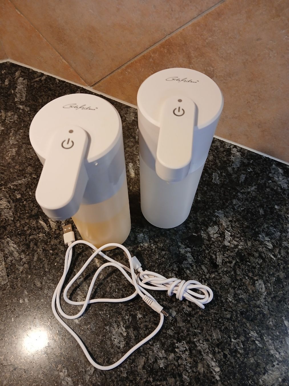 Duftöldiffusoren: diffuseur de savon automatique – Gebraucht aus St-Livres von rongegrugne