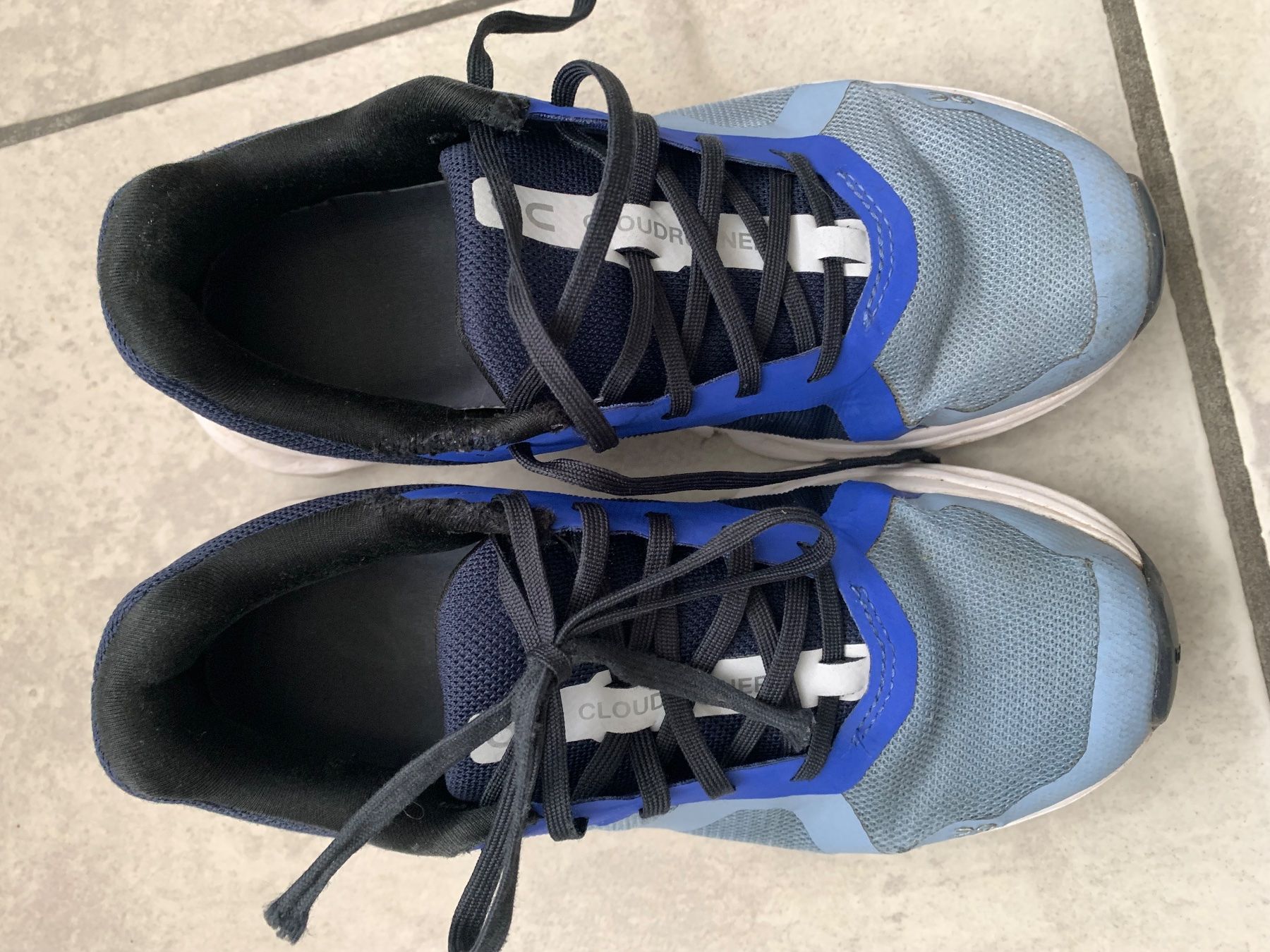 On Scarpe per ragazze: ON Cloudrunner Laufschuhe Gr. 37 – Usato da Ettingen venduto da evs_6w9m 1