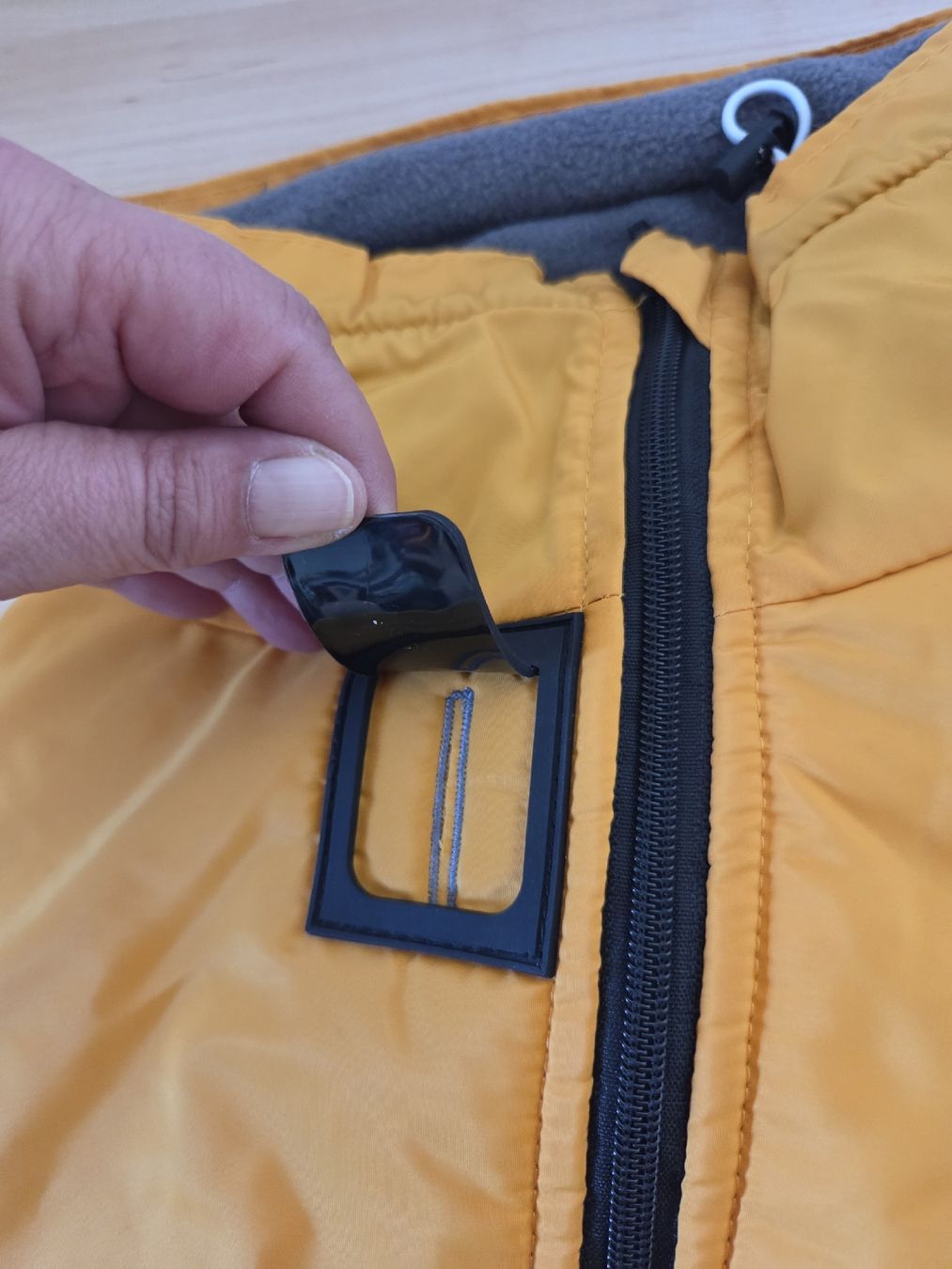 Abbigliamento: Warme Hundemäntel Fleecefutter Neu Diverse Größen im Angebot – Nuovo (secondo la descrizione) da Winterthur venduto da katzen07 3