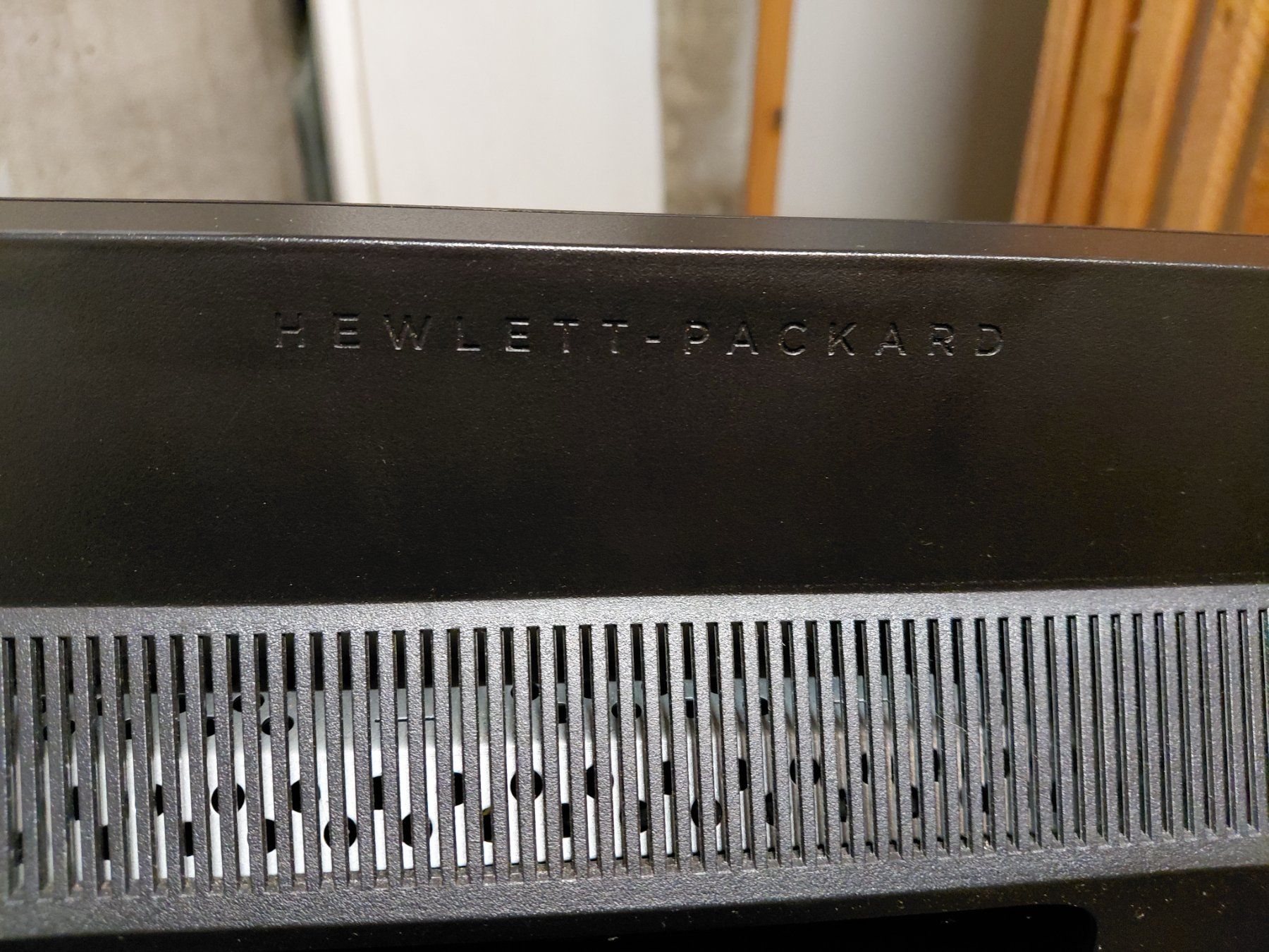 Monitor: Bildschirm für PC hp – Usato da Windisch venduto da stiiine 3
