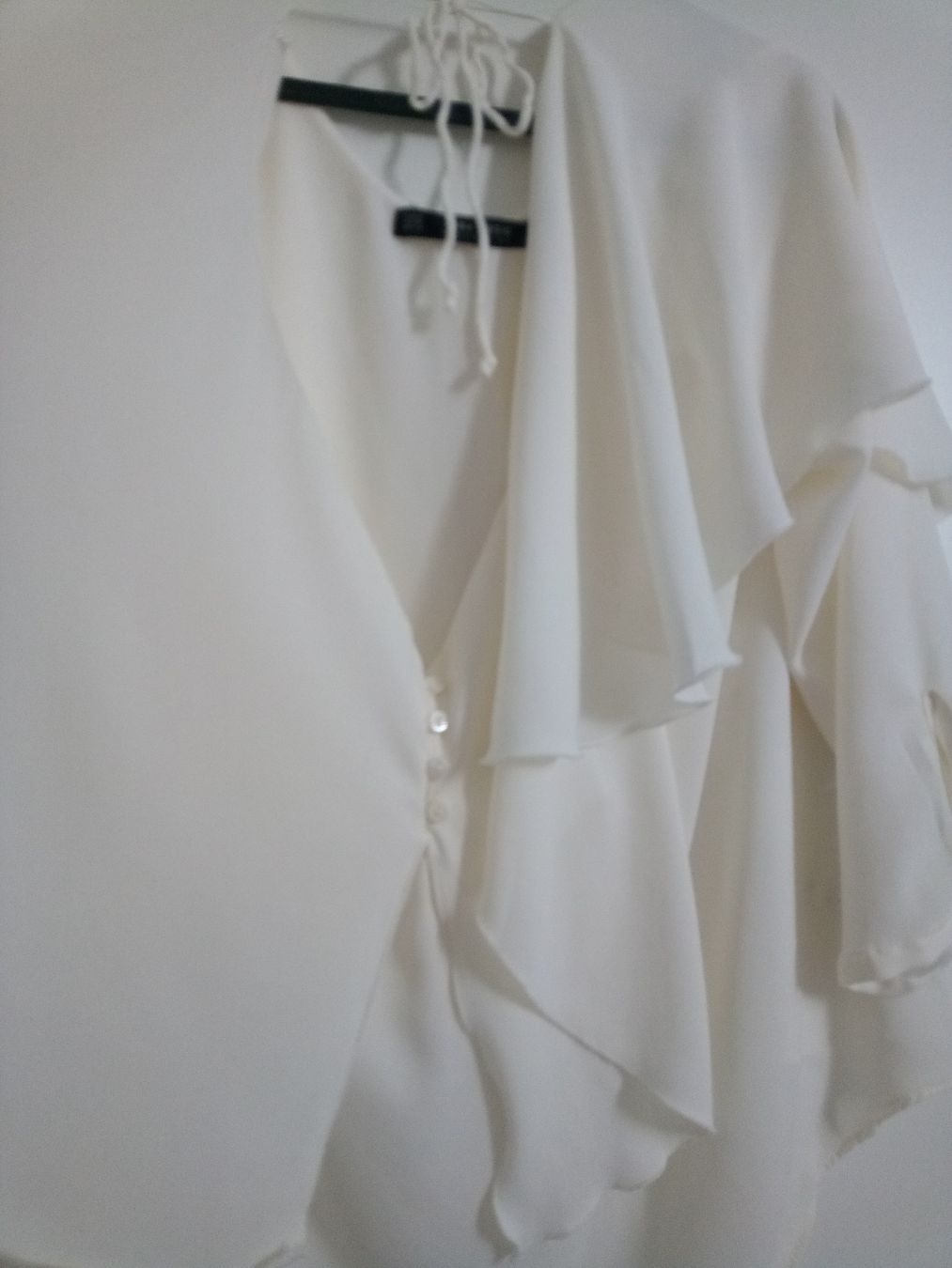Zara Blusen: Bluse Beige Grösse M Zara Basic Collection – Gebraucht aus Volketswil von Car1 4