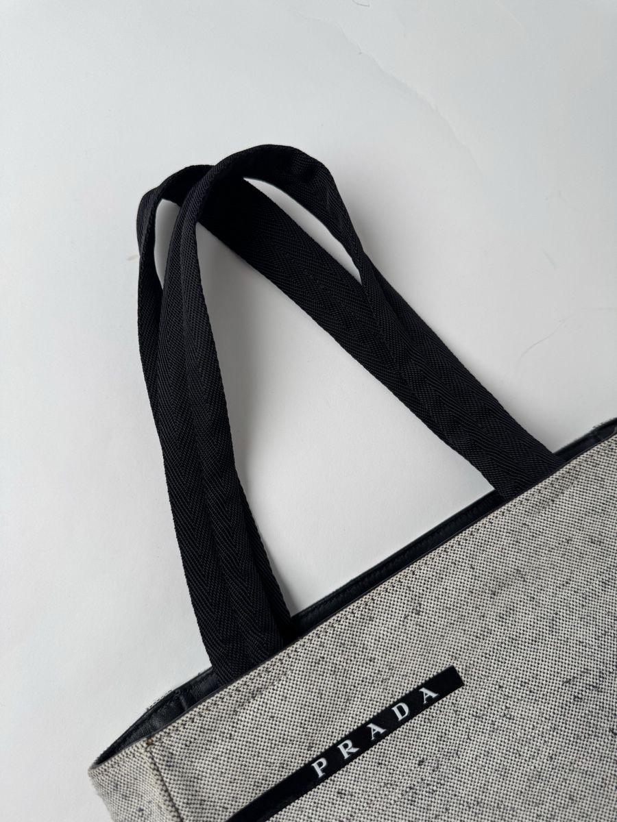 Prada Taschen für Damen: Prada cloth mini shoper – Gebraucht aus Baden von T_threads_Archive 3