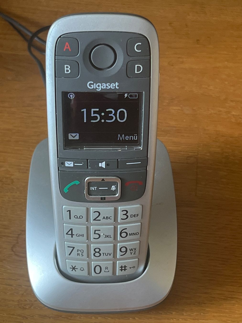 Gigaset Telefoni: Gigaset schnurloses Telefon – Usato da Luzern venduto da Jiggy_8898