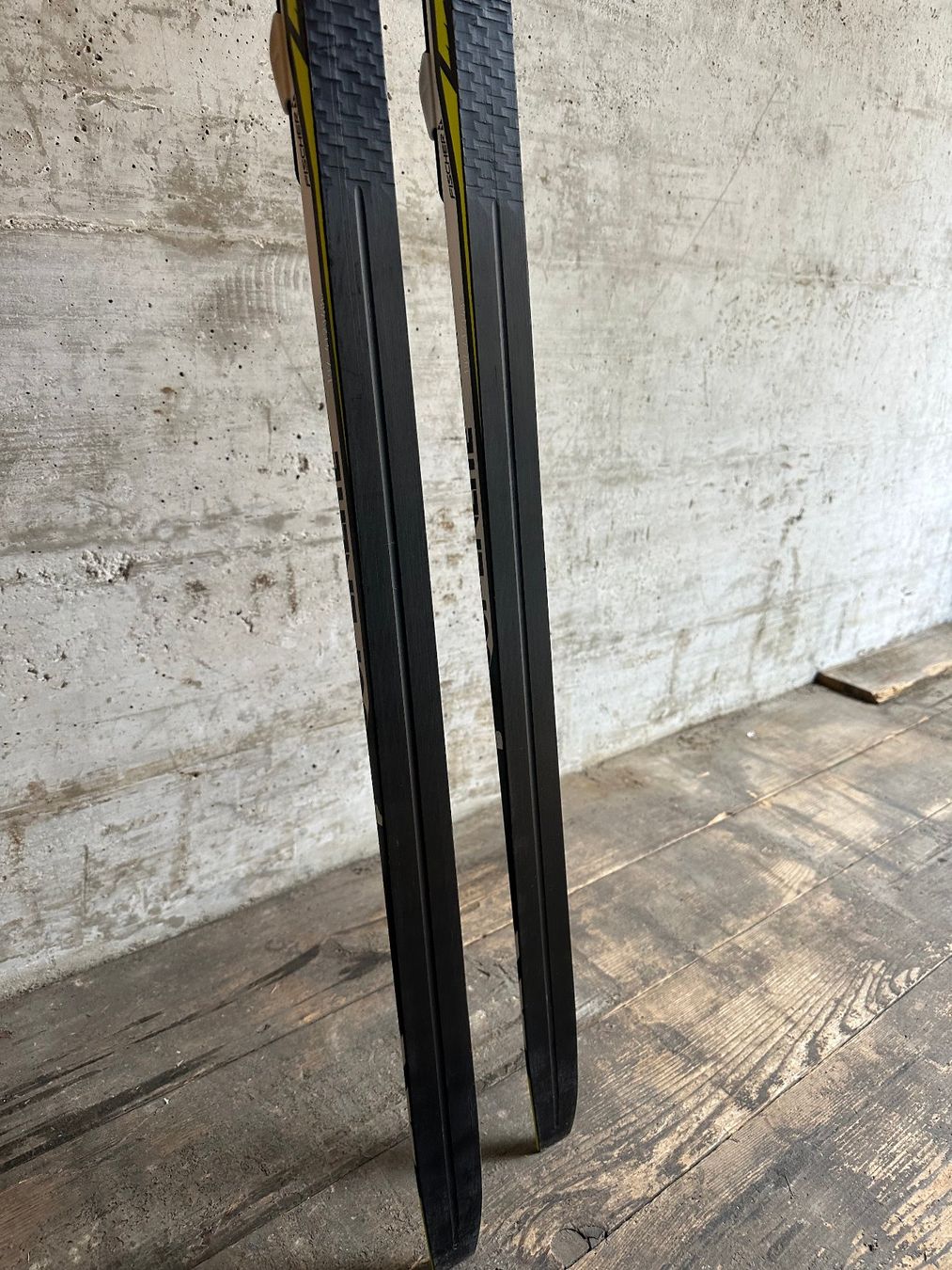 Fischer Skis: Langlaufski 197CM Klassisch  Fischer – Gebraucht aus Emmenbrücke von karkarkar 6