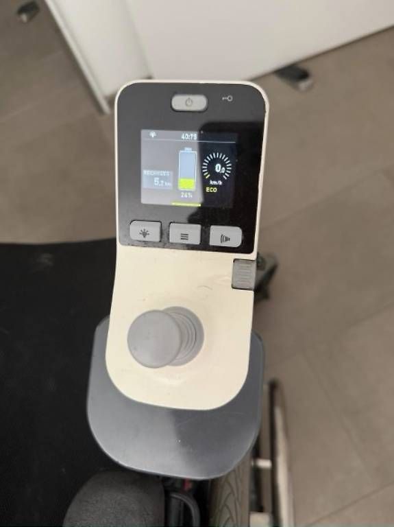 Sedie a rotelle: Breezy Rubix 2 mit Elektroantrieb Alber e-fix E36 – Usato da Düdingen venduto da nik_19 2