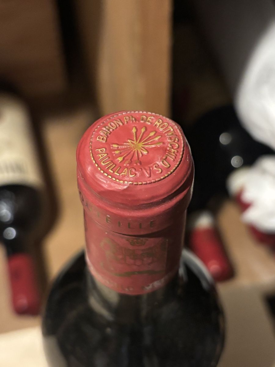 Mouton Rothschild Wein: Château Mouton Rothschild 1985 – Gebraucht aus Montreux von Nelson1040 1