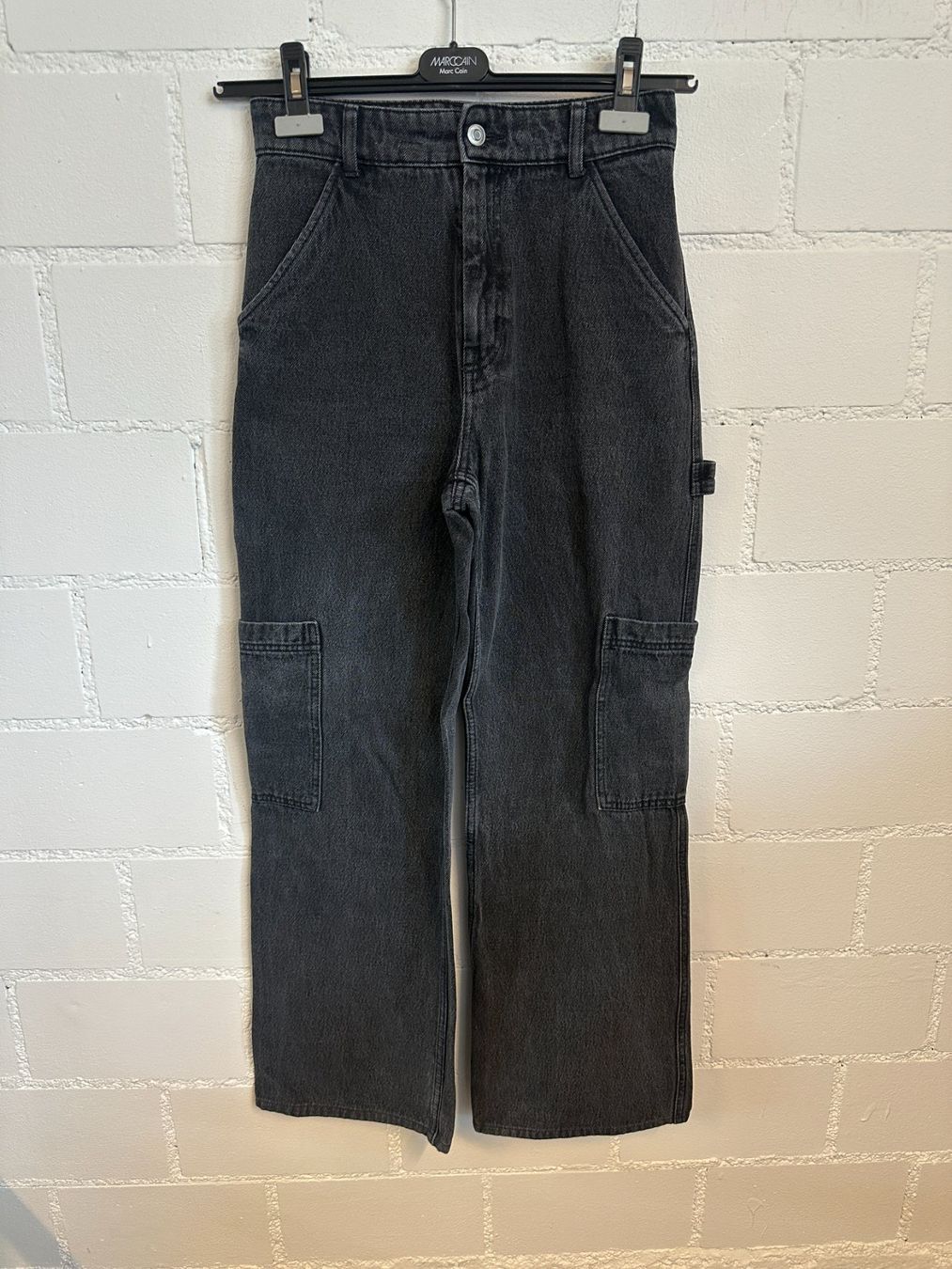 H&M Jeans: Cargo Jeans von H&M (36) – Usato da Urdorf venduto da ARJN