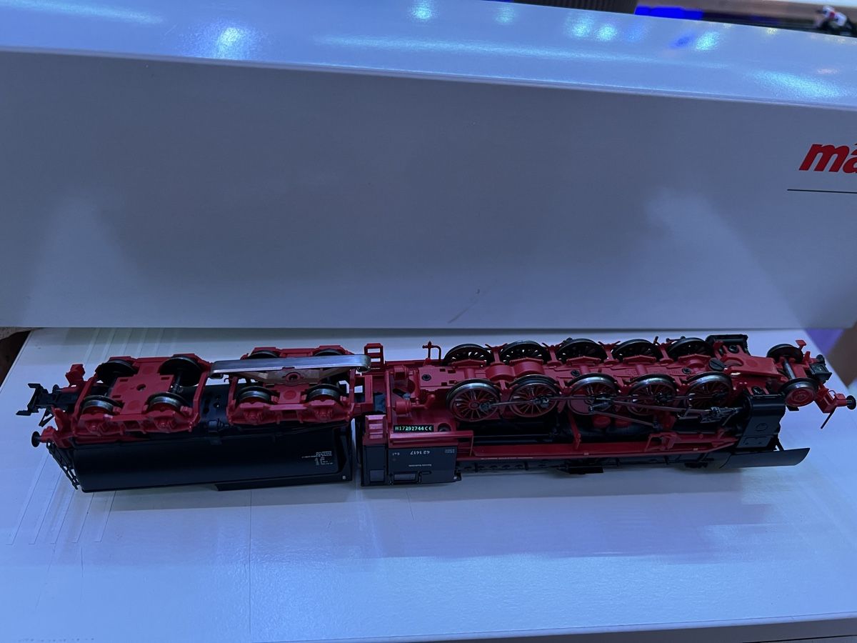 Märklin Modelleisenbahnen: Märklin 39042 Br 42 der DB – Gebraucht aus Arosa von marcoarosa 3