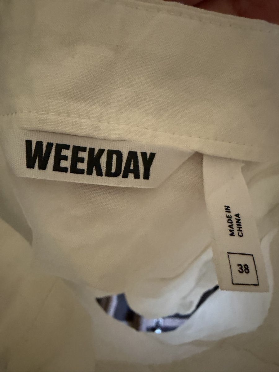 Weekday Top: Top von Weekday – Usato da Basel venduto da pau_w9yw 4