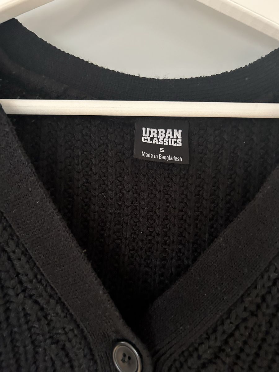 Maglioni & Felpe: Strickjacke schwarz – Usato da Oberkirch LU venduto da ali_7mvs 1