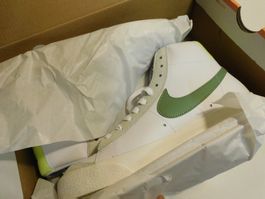 Neue Fundschätze Design Nike Blazer MId77 Turnschuhe Neu Nie