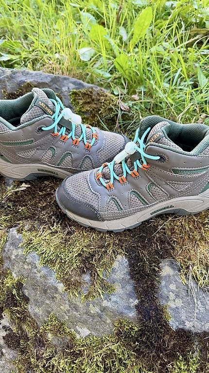Scarpe per ragazzi: Merrell Wanderschuhe Kinder Gr. 33 – Usato da St. Gallen venduto da Ichwillsbillig 1