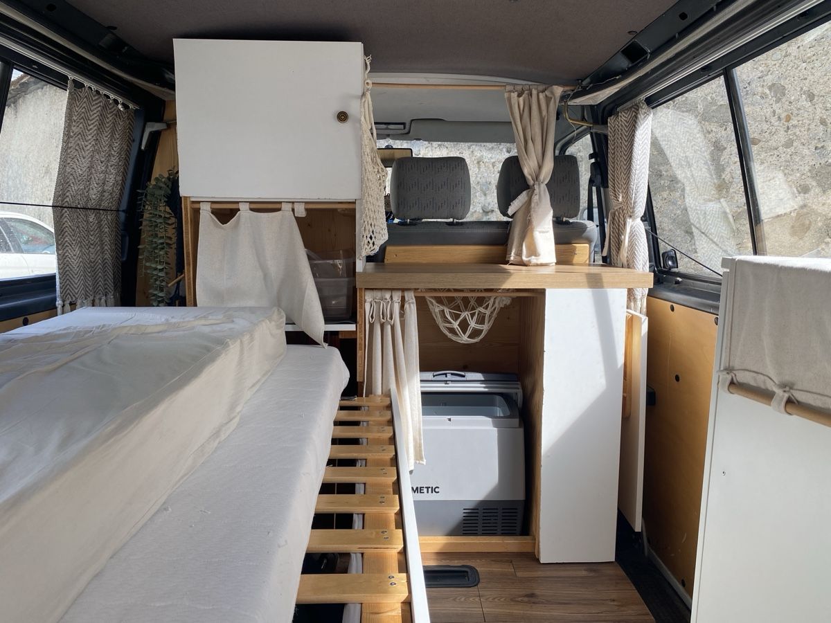Camping Fahrzeuge: VW T4 Camper Bus – Gebraucht aus Zufikon von ogg_r2jt 3