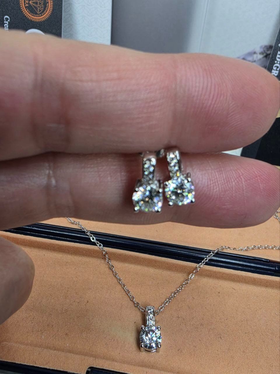 Altri gioielli: Ensemble argent avec diamants de moissanite de 2 ct – Nuovo e nell'imballaggio originale da Reconvilier venduto da Tsma67