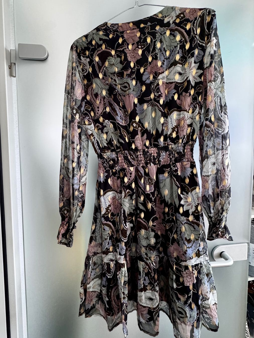 Only Robes: Kleid langarm, Grösse S von ONLY – D'occasion à Montlingen par timolino12 1