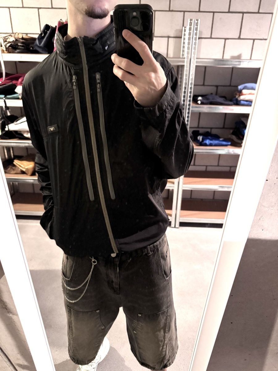 Armani Giacche: vintage armani jeans trackjacket black  – Usato da Oberhofen Thun'see venduto da 61archive