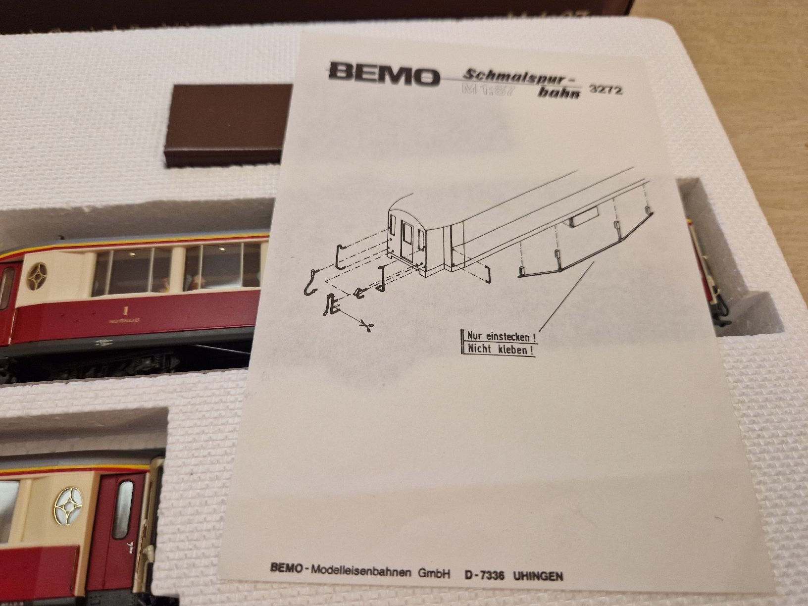 BEMO 3272 124 - RhB As 1144 Salonwagen 4-achsig 1. Klasse, blau/creme, 98,90