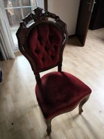 Antiker Polsterstuhl im Barock-/Rokoko-Stil – roter Samt