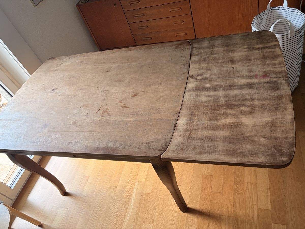 Tables: Gebrauchter Esstisch – D'occasion à Zürich par anrech