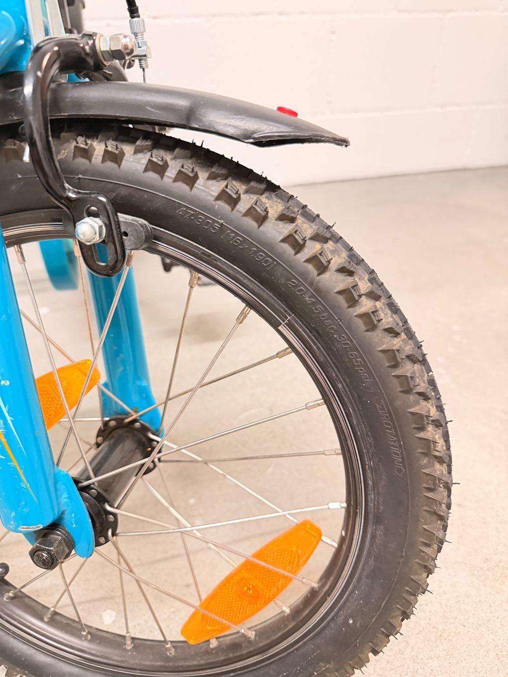 Specialized Vélos: Kindervelo Specialized, 16 Zoll Reifengrösse – D'occasion à Ehrendingen par sololuna 3