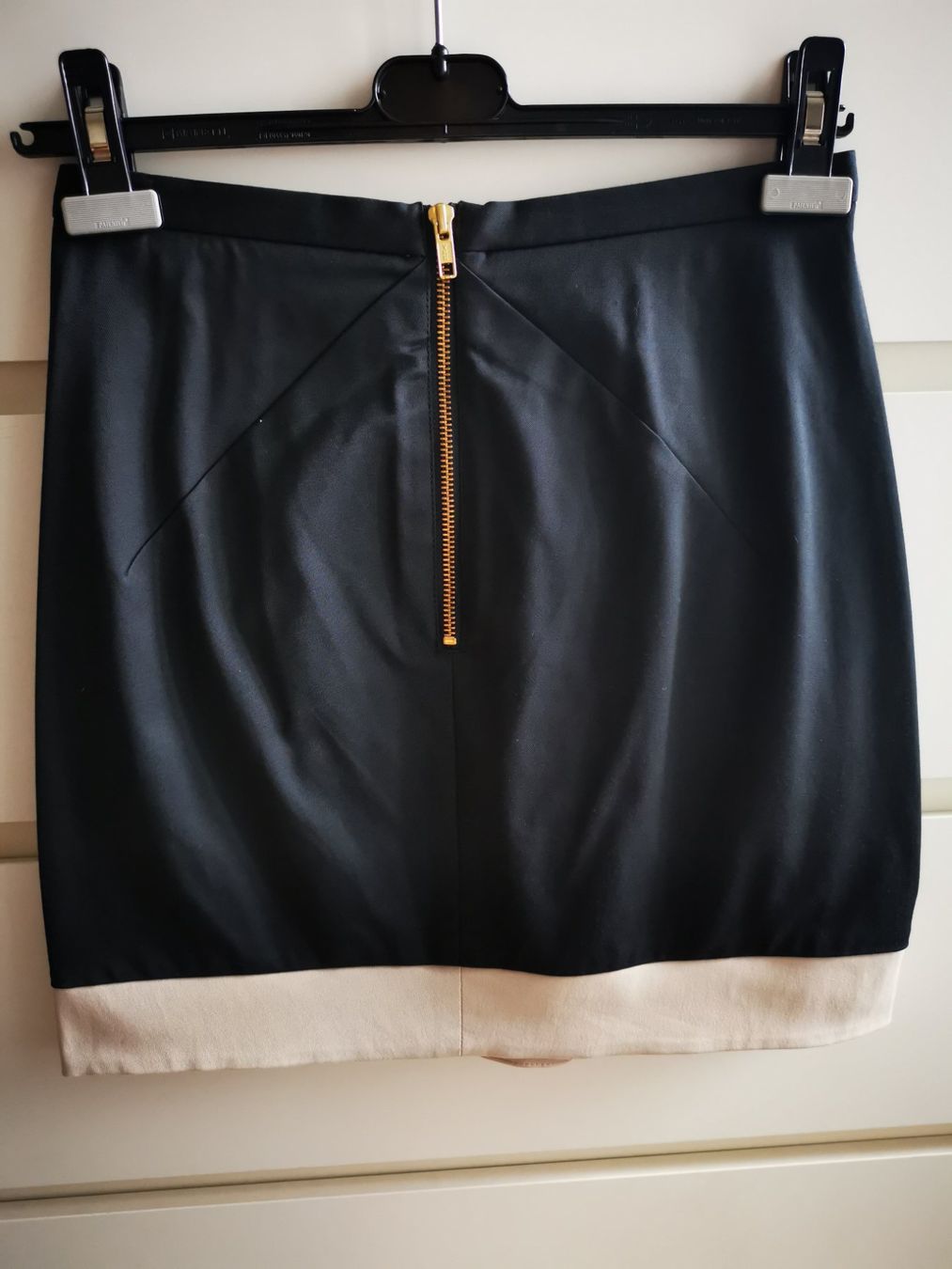 H&M Gonne: Schöner schwarz-beiger Jupe – Usato da Teufen AR venduto da RaphaellaB 1