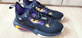 NBA Lakers Schuhe Gr 39