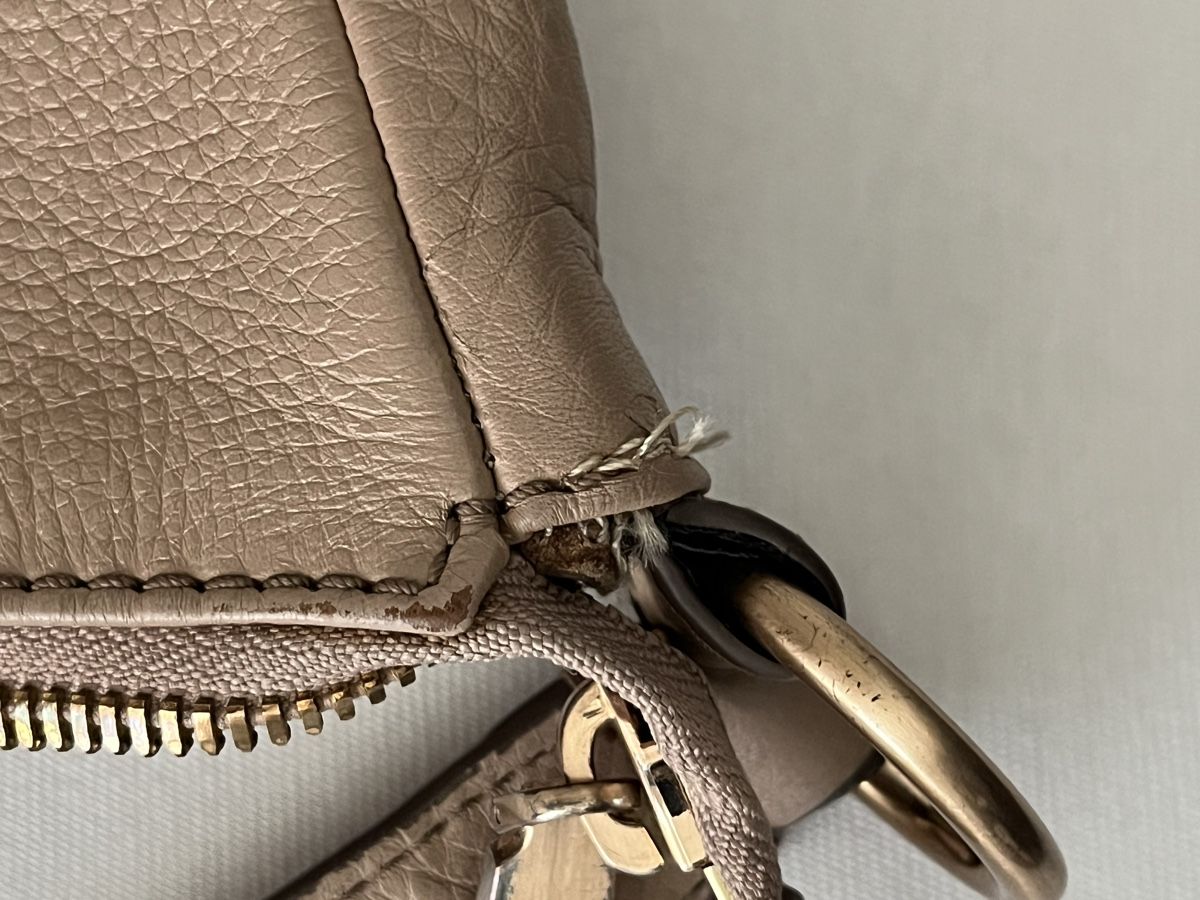 Joop Borse da donna: Schultertasche JOOP Leder beige – Usato da Zürich venduto da Lagunamar_26 7