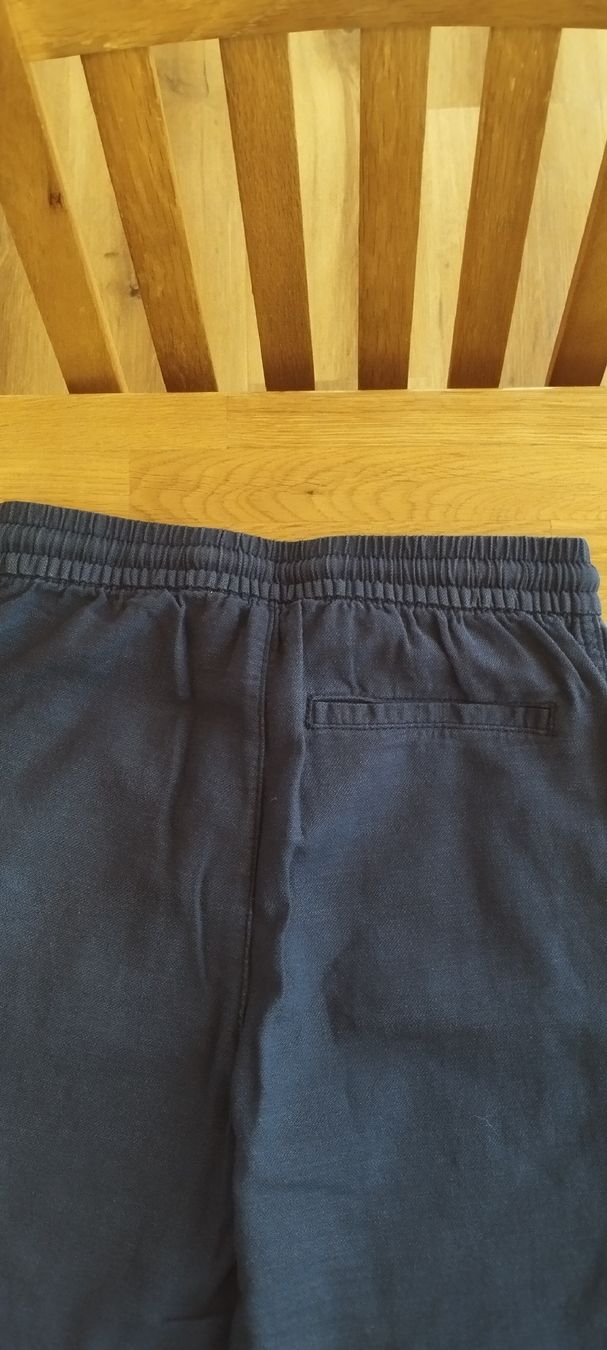 H&M Hosen: Kinder Hosen 134 H&M – Gebraucht aus Mörel von MJoaoCosta 1