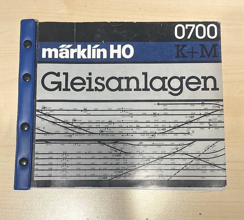Modellini di ferrovie: Märklin Gleisanlagenbuch – Usato da Uetikon am See venduto da eri_5hx6