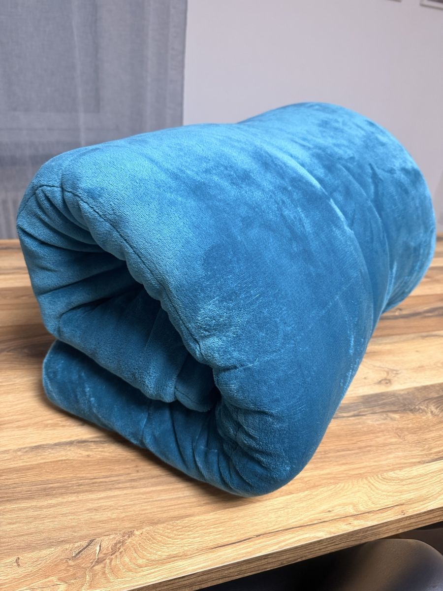 Coperte: Blaue Decke 250x250 - Sehr warm und gemütlich – Usato da Chur venduto da Pedro.Giesteira 1