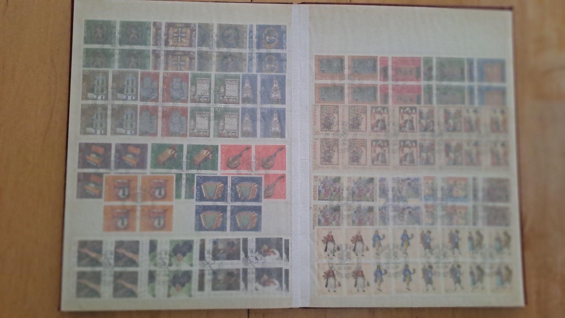 Tous les timbres: Pro Patria Markensammlung – D'occasion à Bergdietikon par Lion-King 5